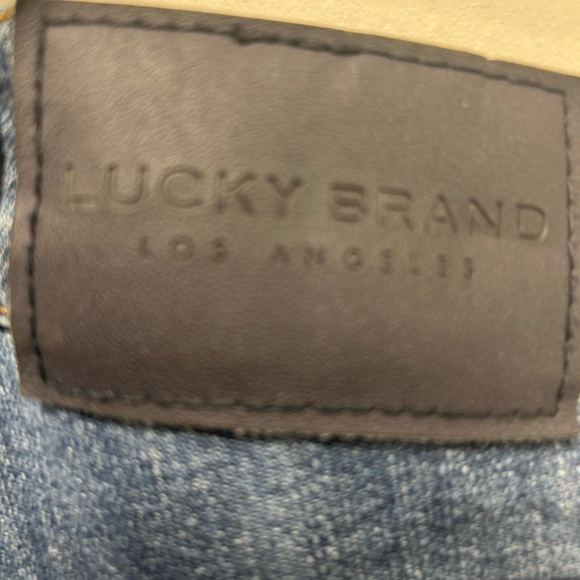 Lucky Brand Men's 221 Original Straight Fit Straight Leg Jean BNWOT size 36/32 - Picture 3 of 10